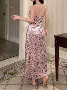 DAZY Charming Vintage Floral Pattern Velvet Lace Patchwork Spaghetti Strap Slim Fit Long Women's Nightgown Summer - Pink - View 2