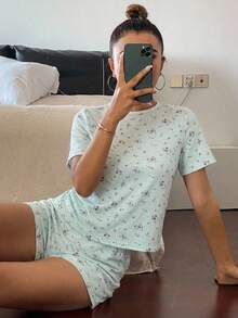 橄欖綠