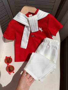 SHEIN 4件套包含腰帶與披肩，男嬰夏季秋季休閒返校季，紅色 Polo 衫條紋披肩配白色長褲，西裝褲，附贈腰帶，Polo 套裝，正式套裝，校服套裝，男嬰套裝 - 彩色 - 查看 7