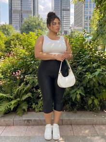 SHEIN CURVE+ Women's Super Soft Cropped Pants In Plus Size For Summer, Made Of Cool Fabric Cropped Pants Gym Brown - Black - View 2