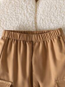 SHEIN Playful Pals 男婴工装口袋背心套装，包含字母印花短袖T恤和休闲工装裤，时尚百搭，清爽舒适面料，适合夏季室内外穿着 - 卡其色 - 查看 8