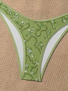 Bonvoyette Swim SXY 2件組 春夏度假花卉亮片紋理布料平口比基尼上衣與高衩比基尼泳褲性感女款泳衣套裝 - 薄荷綠 - 查看 4
