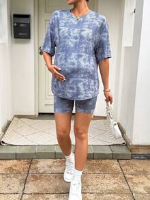 SHEIN 2pcs Maternity Tie-Dye Round Neck Short Sleeve T-Shirt And Adjustable Waist Shorts Casual Set  Going Out - Blue - View 4
