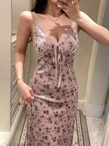DAZY Charming Vintage Floral Pattern Velvet Lace Patchwork Spaghetti Strap Slim Fit Long Women's Nightgown Summer - Pink - View 6