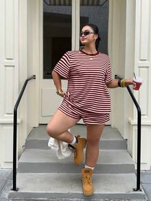 SHEIN EZwear 大尺碼女款圓領條紋拼接短袖上衣與短褲休閒日常套裝 - 粉色 - 查看 8