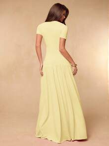 SHEIN BAE Gaun Maxi Elegan Berwarna Kuning Pucat Polos, Pas Badan, Lengan Pendek, Belahan Tinggi, dan Detail Kerut, Cocok untuk Makan Malam di Musim Semi/Panas - Kuning muda - View 2