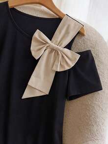 CosyJoli Women's Plus Size Bow One Shoulder Apricot Plus Size Black Shirt Fashion Casual Plus Size T-Shirt Casual Summer Daily Going Out T-Shirt For Women - Black - View 4