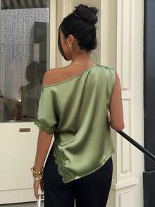 Siren Gaze 春夏新款女款蕾絲拼接緞面襯衫，鼠尾草綠，性感優雅，適合夜店、派對、早午餐、夜生活 - 綠色 - 查看 2