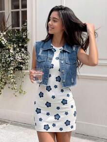 SHEIN Bộ đồ 2 mảnh cho bé gái tuổi teen: Áo hai dây dệt kim đen khoét lưng kết hợp với áo khoác denim rách, trang phục đi làm thường ngày. Áo crop top xanh dương bạc màu xoắn phía trước + áo hai dây dệt kim đen, bộ đồ thường ngày đa năng. - Màu xanh lam - Xem 2