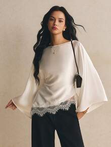 Poéselle Áo blouse nữ thanh lịch đi làm màu trơn tay chuông phối ren vạt bất đối xứng - trắng - Xem 7