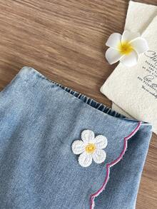 SHEIN 女嬰夏季幼童時尚休閒兩件套 橘色條紋提花針織面料小翻領V領背心 + 不對稱下擺牛仔短褲，附3D花朵裝飾，適合日常穿著、旅行與度假 - 彩色 - 查看 6