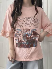 FRIFUL Kaos Wanita Kasual Longgar dengan Motif Huruf dan Patchwork Renda, Campuran Katun yang Bernapas, Serbaguna untuk Musim Semi/Panas. - Berwarna merah muda - View 6