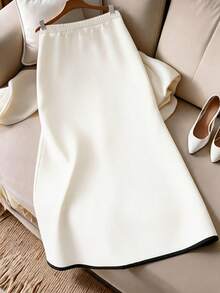 GlowEve CURVE Plus Size Minimalist Elegant Colorblock Slit Women's Skirt - Beige - View 2