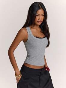 SHEIN BAE Top de tirantes sexy y elegante para mujer con patchwork de encaje gris, cuello cuadrado, estilo básico, para aeropuerto, casual, top de tirantes acanalado para vacaciones de verano - Gris Claro - Ver 5