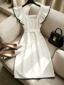 SHEIN Franclia 女款黑白素色荷葉袖方領繫腰優雅休閒時尚百搭長洋裝，前側開衩附鈕扣金屬腰扣，2026新款對比配色夏秋女裝 - 黑與白 - 查看 3
