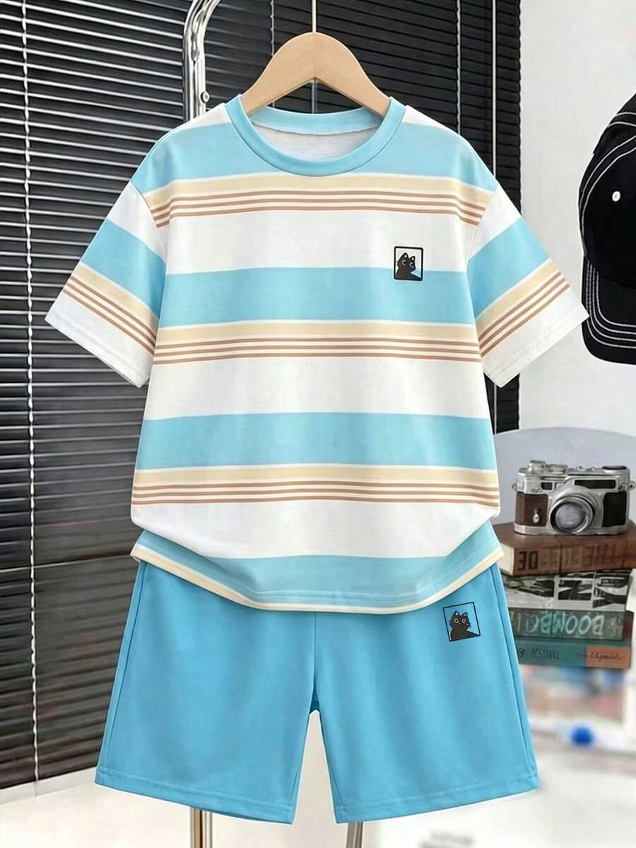 SHEIN 青少年男童条纹印花圆领短袖休闲T恤短裤套装,舒适百搭,适合夏季通勤穿着。 - 彩色 - 查看 1