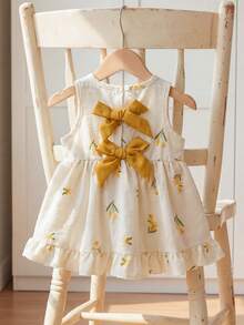 SHEIN Vintaside Kids 女嬰3個月-3歲洋裝，1件休閒可愛日常風格秋季女童套裝，棕色蝴蝶結裝飾無袖蓬蓬洋裝 - 黃色 - 查看 1