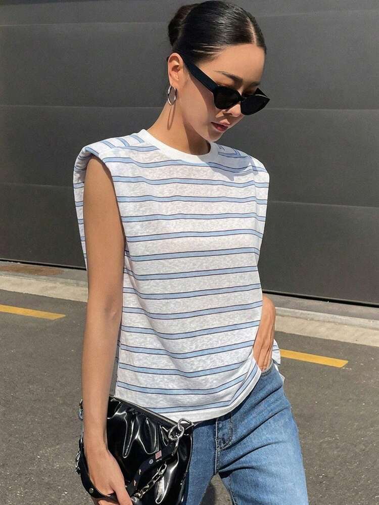Livesso Randig ärmlös dam-T-shirt med rund hals och vadderade axlar - Babyblå - Visa 3