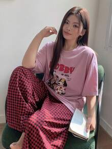 Dazy Plus 可愛卡通印花圖案寬鬆短袖上衣格紋長褲家居服大尺碼女款春夏季睡衣套裝 - 粉色 - 查看 5