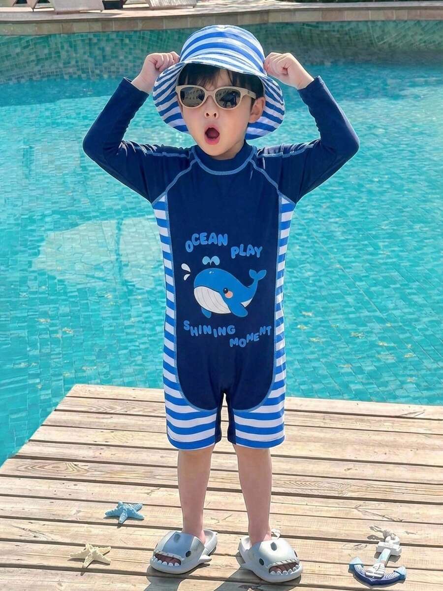SHEIN 儿童两件套男童休闲可爱鲸鱼图案撞色条纹长袖泳衣和泳帽，适合春夏度假、户外、旅行、海滩、泳池、派对等场合。
