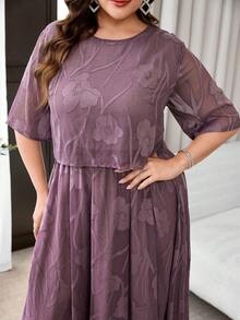 SHEIN Clasi 大尺碼女款夏季洋裝，優雅女款洋裝，網格刺繡女款洋裝，圓領女款洋裝，短袖女款洋裝，飄逸女款洋裝，美麗女款洋裝，優雅女款洋裝 - 紫色 - 查看 2