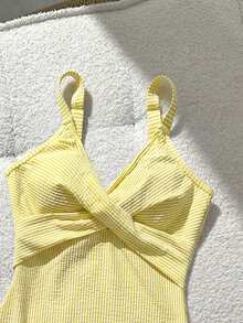 Swim Lushoire Baju Renang Terusan Bergaris dengan Detail Silang di Dada, Terbuat dari Kain Khusus - Kuning - View 4