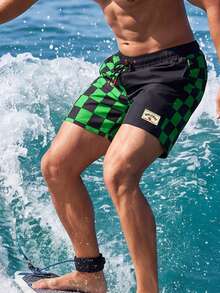 Manfinity KASUA Men's Checkered Print Drawstring Waist Beach Shorts - Green - View 4
