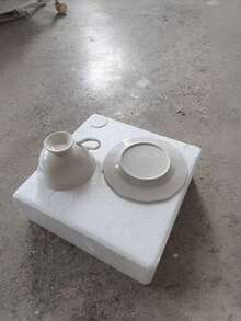 極簡純白浮雕瓷器｜屬於慢時光下午茶餐具。奶油白瓷杯搭配浮雕圖案與復古濾網 - 彩色 - 查看 5