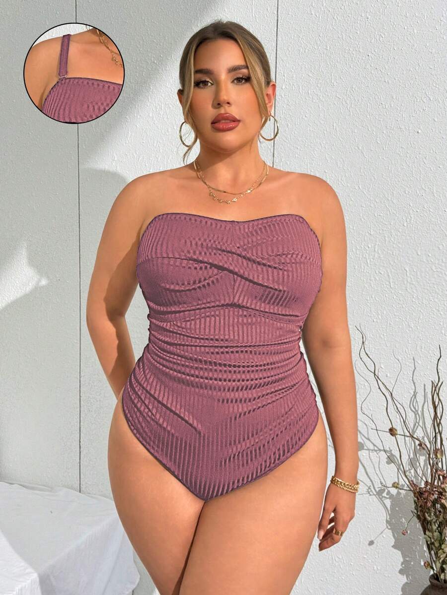 SHEIN Swim Curve 大尺碼女款素色無肩帶一件式休閒度假時尚泳衣 - 酒紅色 - 查看 1