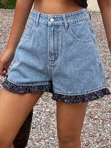 DAZY Shorts vaqueros de mujer con parches florales - Azul - Ver 6