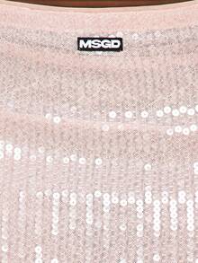 MISSGUIDED X Carli Bybel 亮片淺粉色中長版貼身鉛筆裙，細緻蕾絲裙襬設計，閃耀光澤，適合晚宴派對場合 - 粉色 - 查看 4