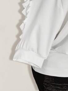 SHEIN ICON 女款大尺碼嘻哈風破洞骷髏圖案印花露肩T恤 - 白色 - 查看 7