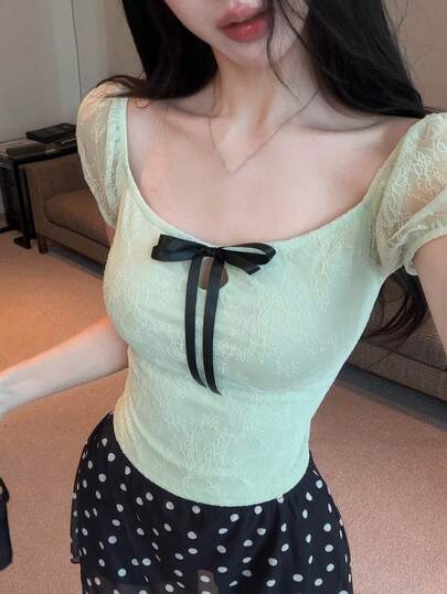 DAZY 女款蝴蝶結裝飾短袖時尚修身T恤