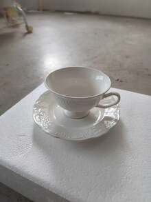 極簡純白浮雕瓷器｜屬於慢時光下午茶餐具。奶油白瓷杯搭配浮雕圖案與復古濾網 - 彩色 - 查看 2