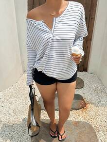 Dazy Plus Solid Color Large Scoop Neck Half-Open Front Long Sleeve T-Shirt Spring/Summer - Black and White - View 2