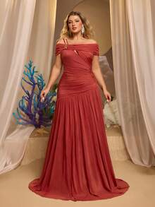 Glamrae Vestido de dama de honor formal talla grande con escote asimétrico de un hombro, decoración de metal hecha a mano, drapeado plisado y corte en A, color rojo ladrillo - Color caoba - Ver 9