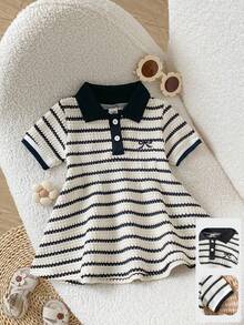 SHEIN Playful Pals 女嬰刺繡蝴蝶結條紋黑白羅紋領羅紋袖短袖休閒洋裝，適合居家休閒、戶外運動與派對，日常出遊完美選擇，夏季百搭 - 黑與白 - 查看 9