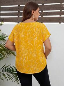 SHEIN LUNE Plus Size Artistic Line Drawing Round Neck Pullover Shirt - Yellow - View 2