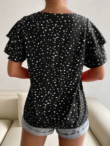 SHEIN Holidaya 女款圓領波點圖案休閒荷葉邊短袖襯衫 - 黑色 - 查看 2