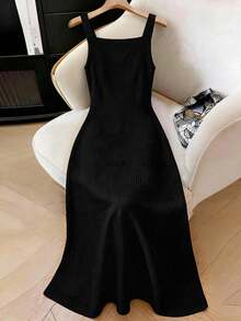 GlowEve CURVE Plus Size Versatile Textured Fabric Metal Decor Cami Dress - Black - View 2