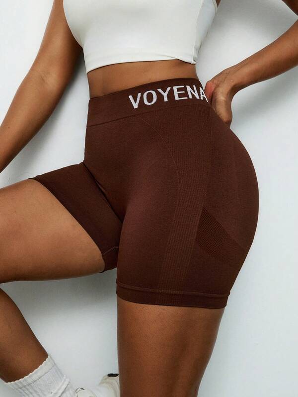 Voyena Plus Size Women's Letter Print Ruched Casual Seamless High Stretch Fitness Shorts, Brown Sports Shorts, Summer Outfits For Women,Women's Gym Clothes,Gym,Women's Sweatpants,Sweatpants,Black Shorts,Women's Sports Shorts,Brown Shorts
