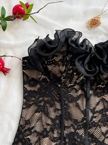 Soleia Bustier Renda Hitam untuk Liburan Ukuran Plus - Hitam - View 4