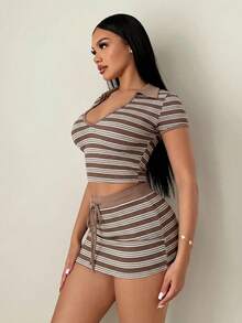 SHEIN SXY 大尺碼女款條紋短袖T恤與裙子休閒兩件套 - 卡其色 - 查看 4
