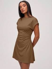 SHEIN BASICS 休閒純色針織圓領短袖側抽繩女款迷你洋裝 - 卡其色 - 查看 4