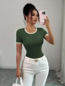 Elenzga Kaos Kasual Wanita Lengan Pendek Leher Bulat Potongan Slim Fit - Dark Green - View 2