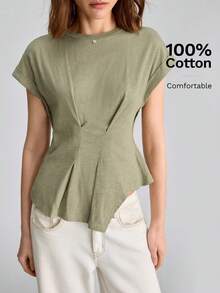 Ontre 2026SS Sommer Neue Damen T-Shirt, einfarbig militärgrün, Kurzarm, anliegende Silhouette, plissiertes asymmetrisches Design, lässig elegante Bürokleidung, Strickstoff, Rundhalsausschnitt, Knopfverschluss, geeignet für Unabhängigkeitstag, Teegesellschaft, Outdoor, Pendeln, minimalistisch schicke urbane vielseitige Damen T-Shirt - Armeegrün - Übersicht 1