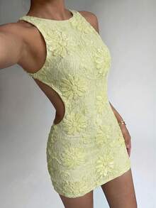 Aloruh 春夏新款優雅性感辣妹情人節露背洋裝 婚禮季優雅露背洋裝 海灘海邊度假露背無袖迷你洋裝 性感派對洋裝 綠色素色亮片刺繡3D花卉露背迷你洋裝 - 淡黃色 - 查看 3