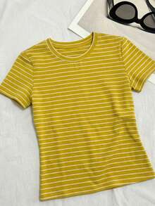 DAZY Solid Color Round Neck Fitted Short Sleeve Women T-Shirt - Yellow - View 3