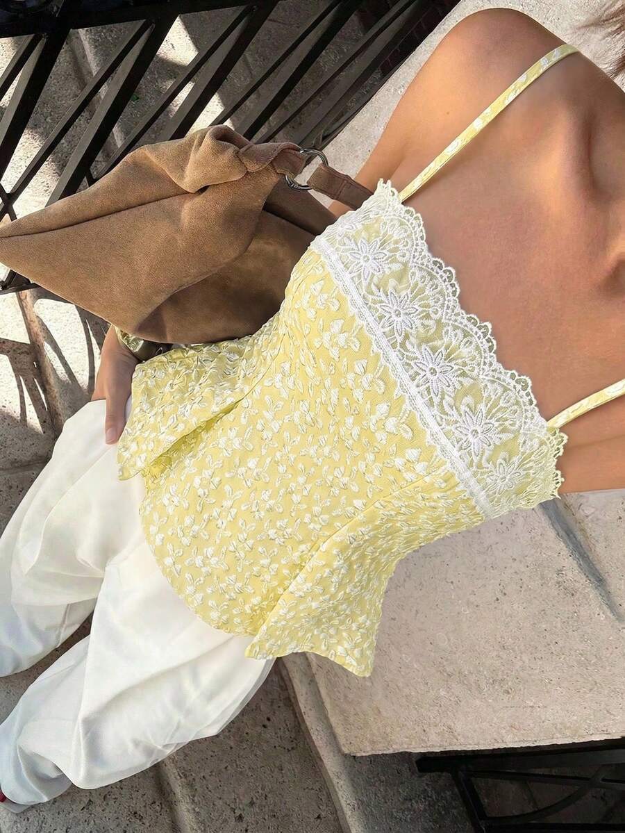 Siren Gaze 奢華優雅黃色提花蕾絲吊帶荷葉邊上衣 壓褶夏季度假休閒穿搭 - 黃色 - 查看 1