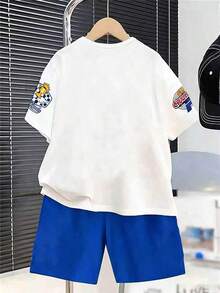 青少年男孩數位英文圖案短袖上衣與短褲套裝，春夏休閒舒適時尚風格，適合外出、戶外運動圖案設計，適合戶外野餐 - 彩色 - 查看 2